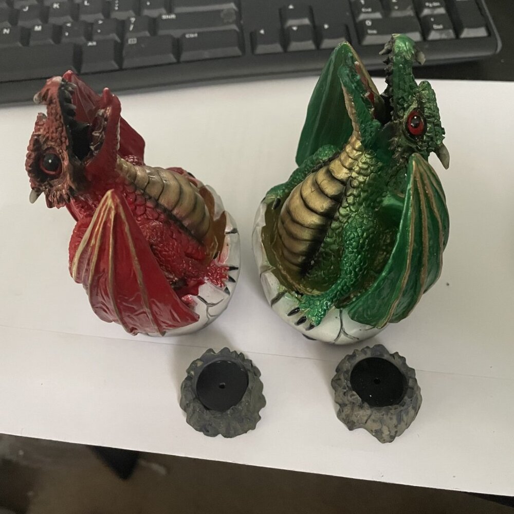Red and green hatching dragon incense burners